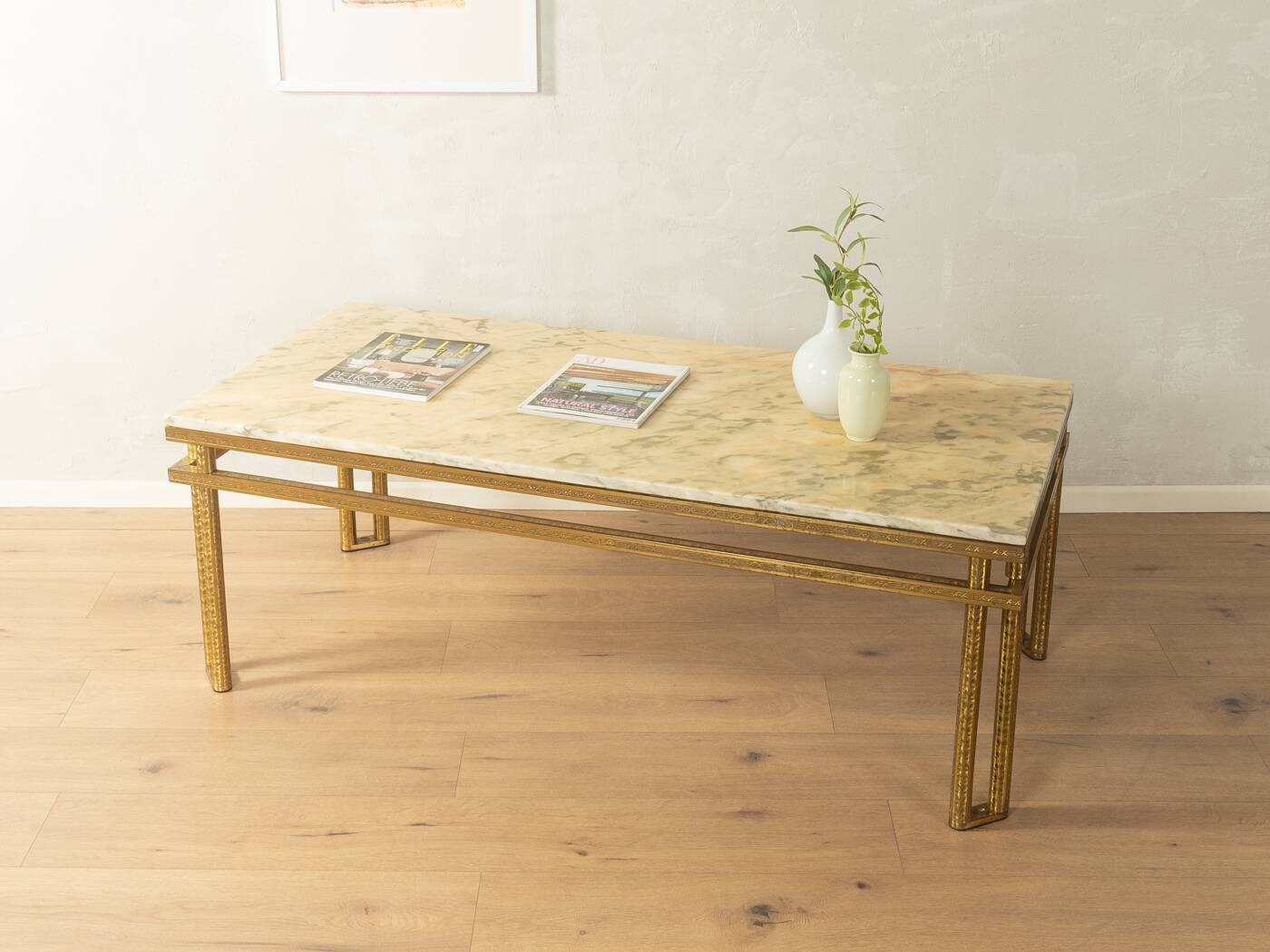 Elegant Hollywood Regency coffee table, marble and brass, 1970s