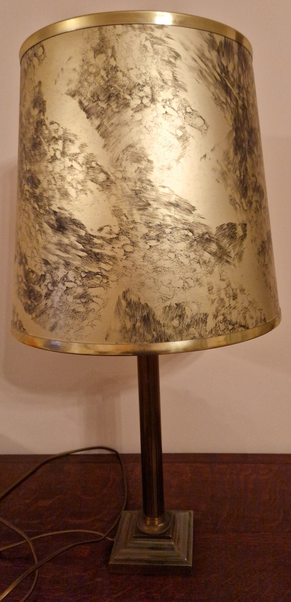 Vintage Art Deco brass table lamp – parchment effect shade –