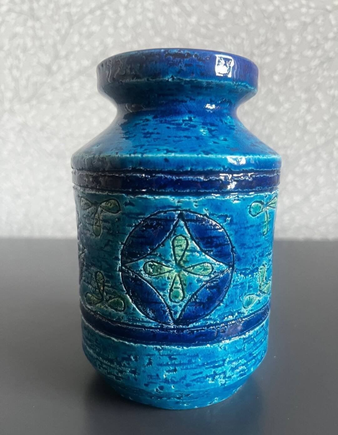 Ceramic vase "Liberty Blue".

Designer Aldo Londi