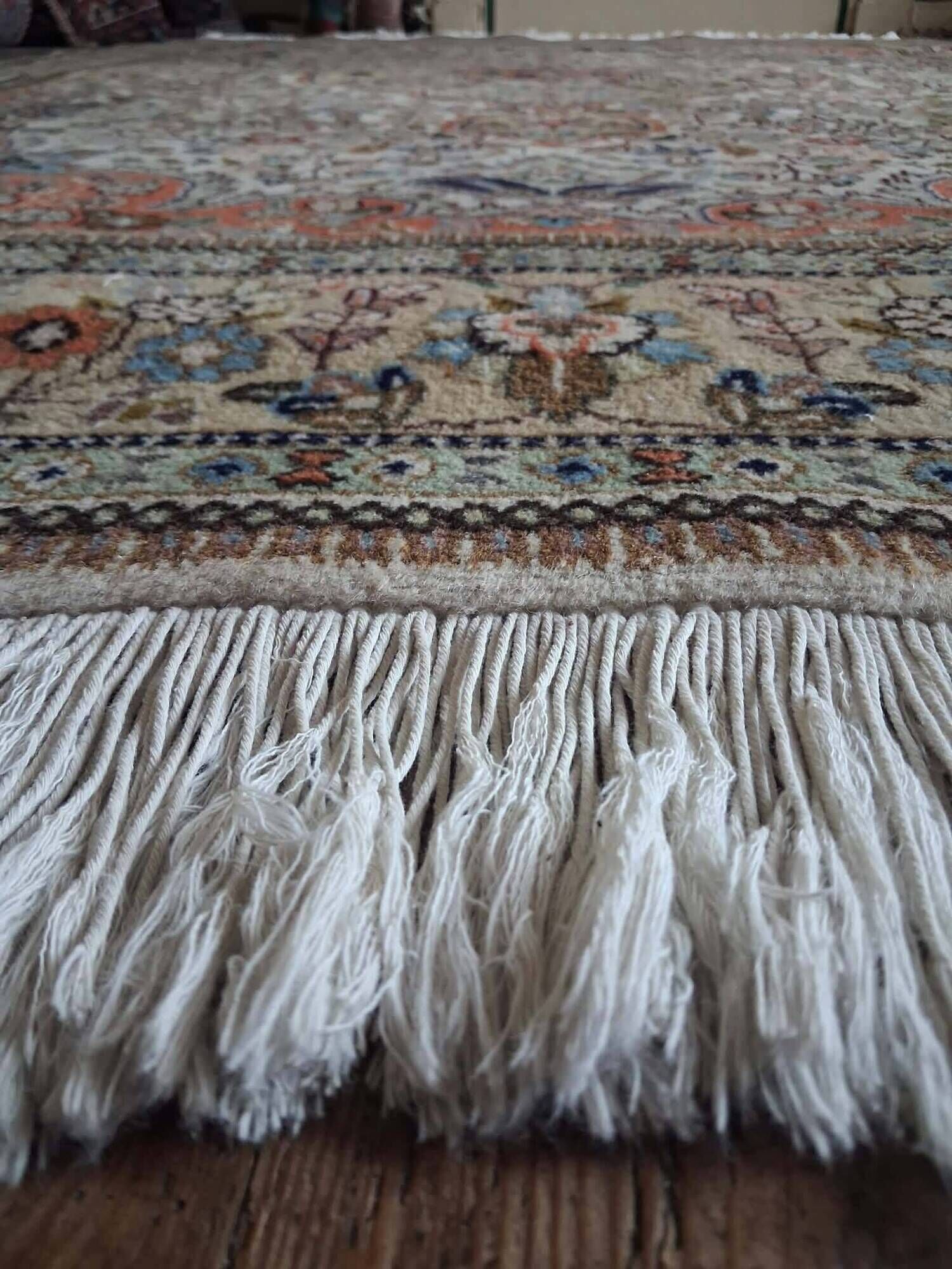 Handmade Tabriz Persian rug 300x203cm