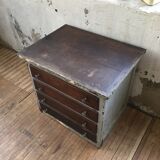 Furniture drawers loom