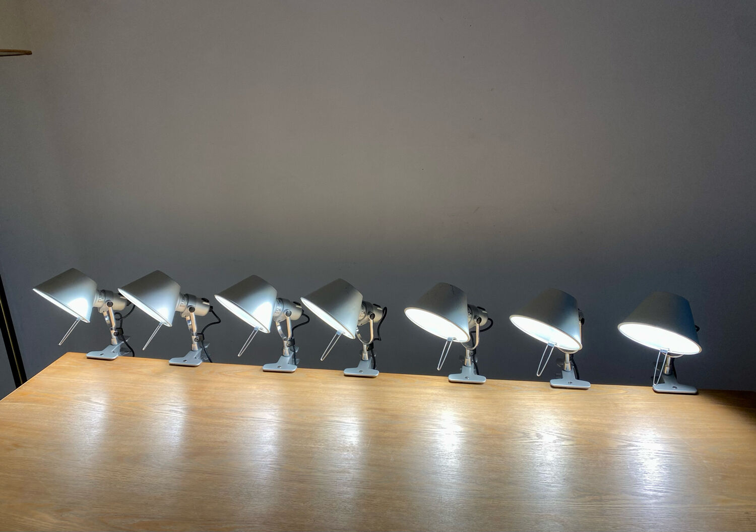 Lamp with clip Tolomeo Artemide Pinza led design Michele by Lucchi & Giancarlo Fassina