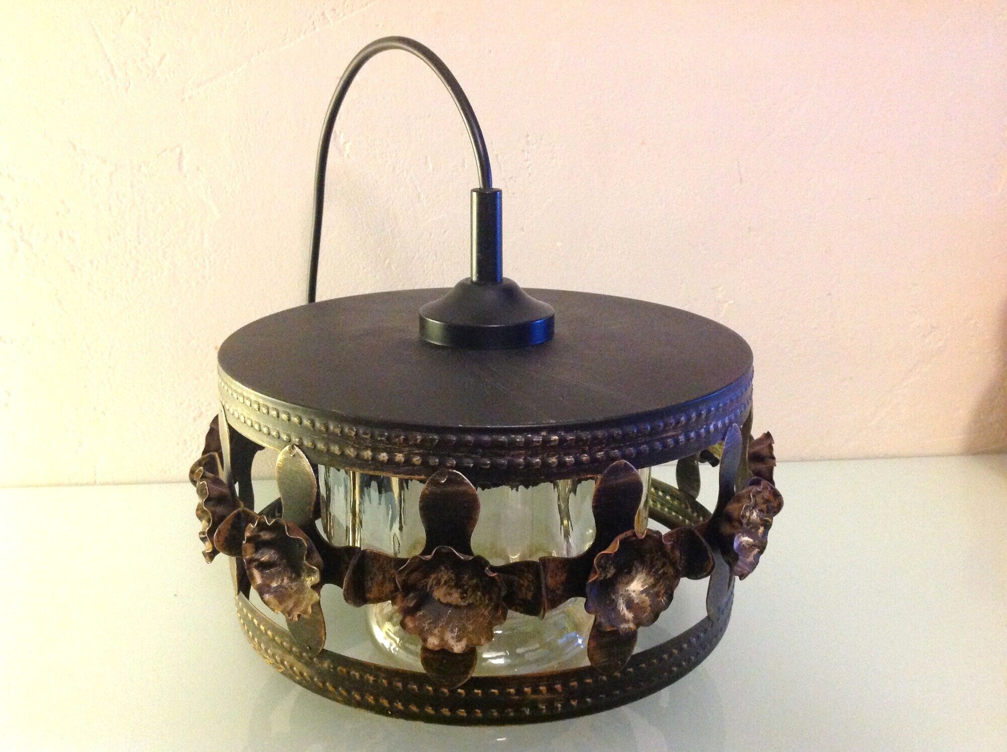 Suspension in enamelled amber glass / vintage 60s-70s