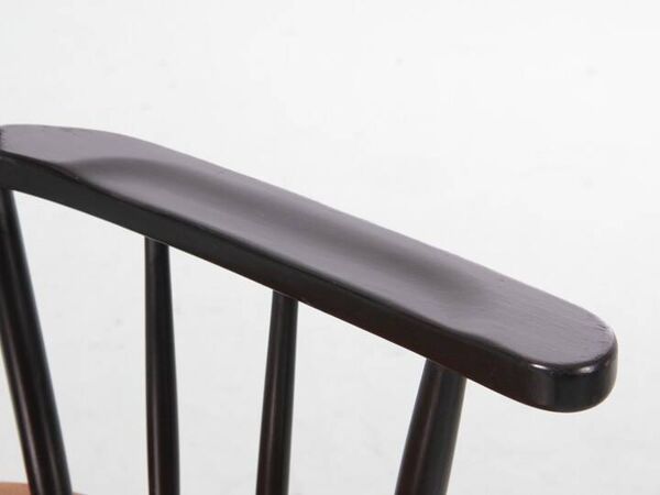 Rocking chair scandinave style Tapiovaara