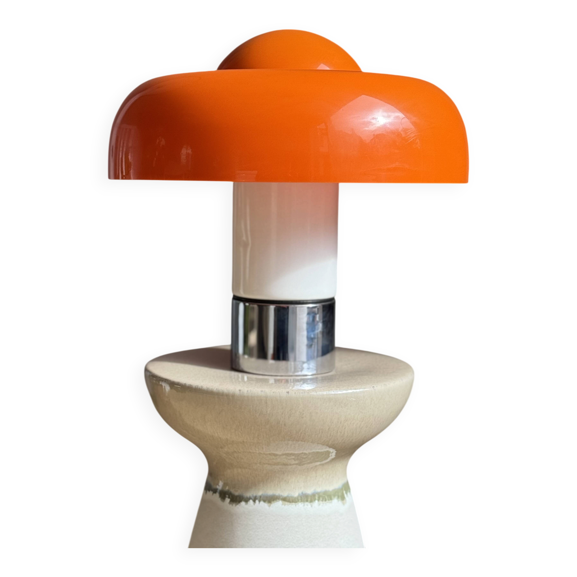 Brumbury lamp by Guzzini, designed by Luigi Massoni.