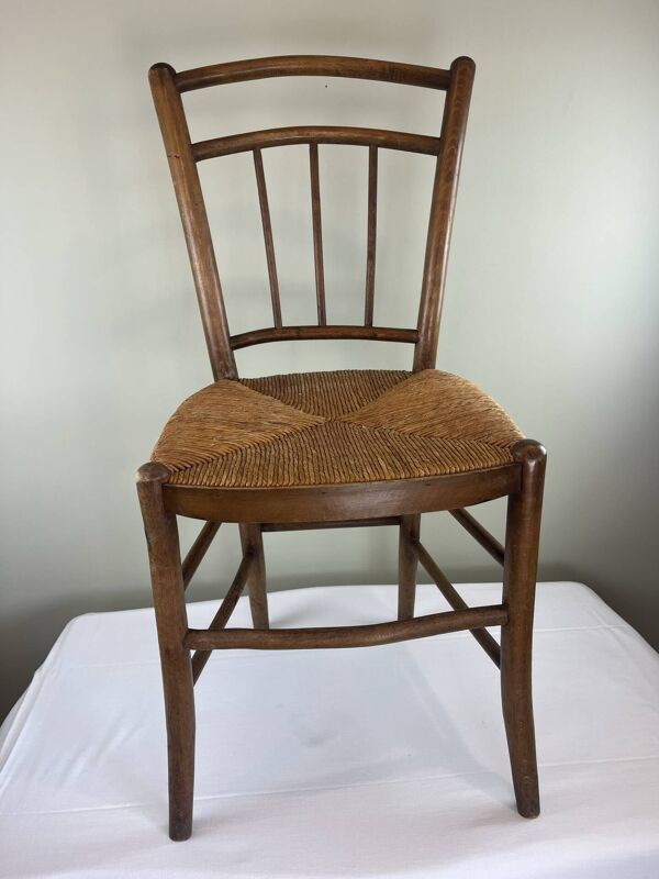 Chaise en bois et paille