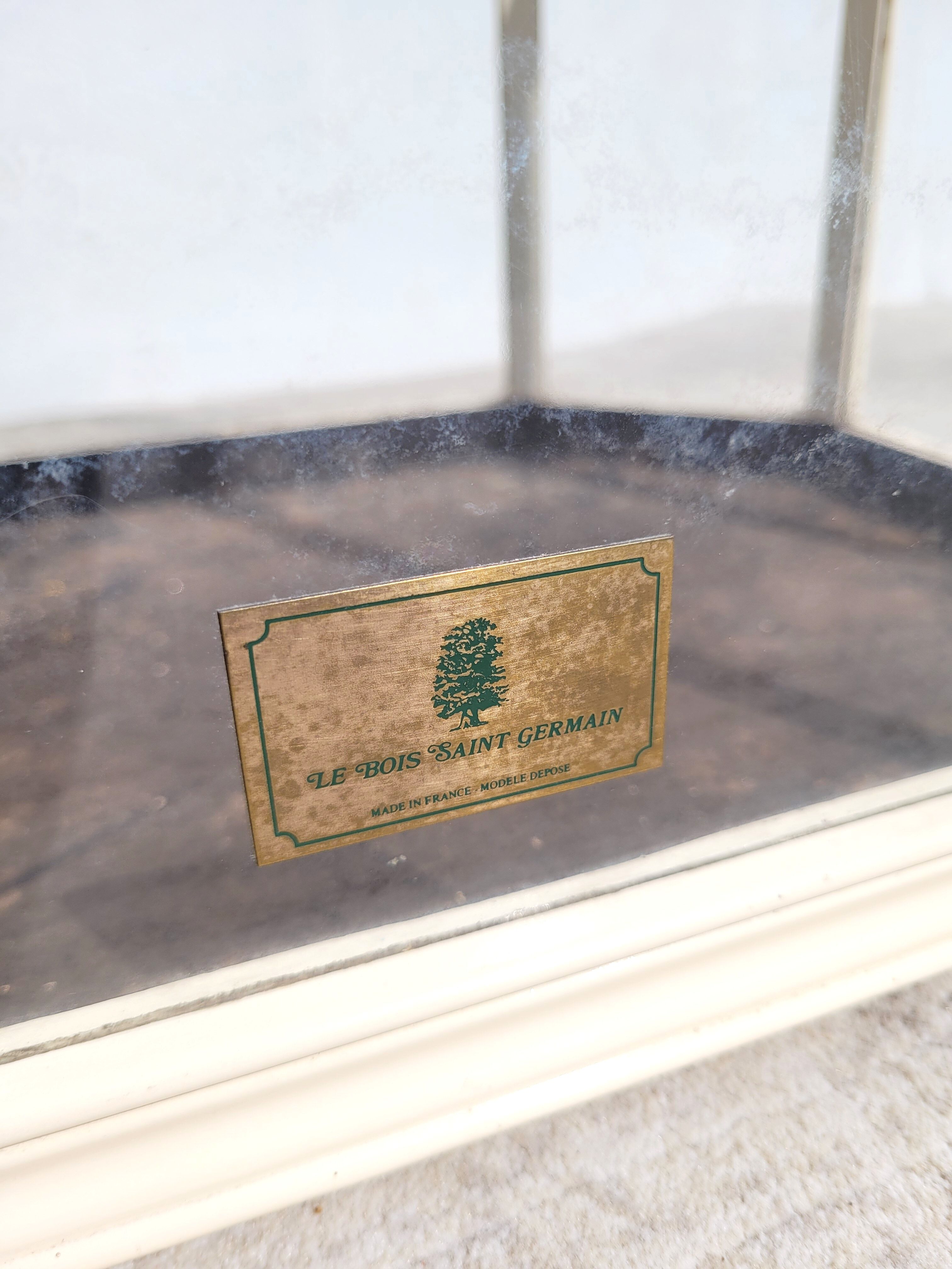 Indoor greenhouse Bois St Germain