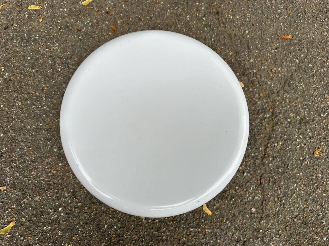 Vintage white stool from the 70s — Space Age / Pop Art design