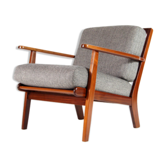 Vintage retro lounge chair in Danish teak wool