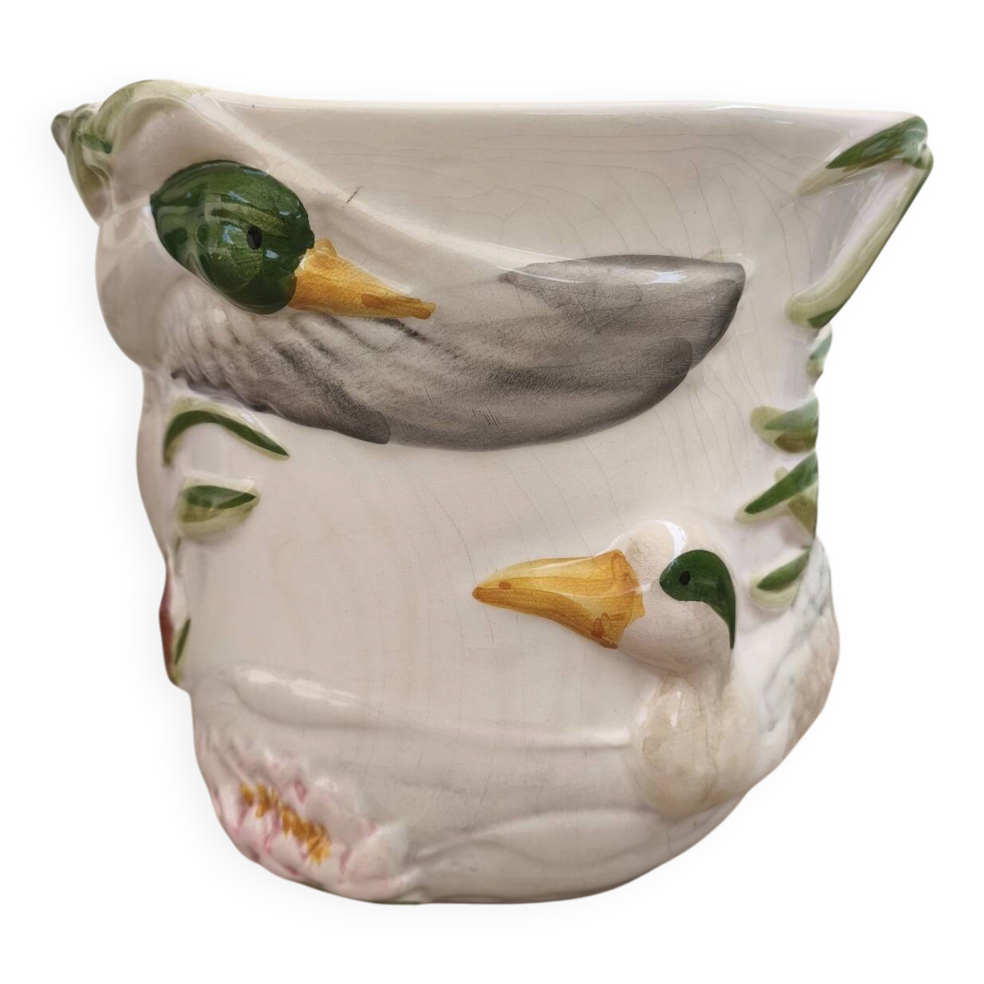 Rare cache-pot in earthenware with slip decoration of ducks.