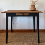 Table bureau vintage pieds fuseaux