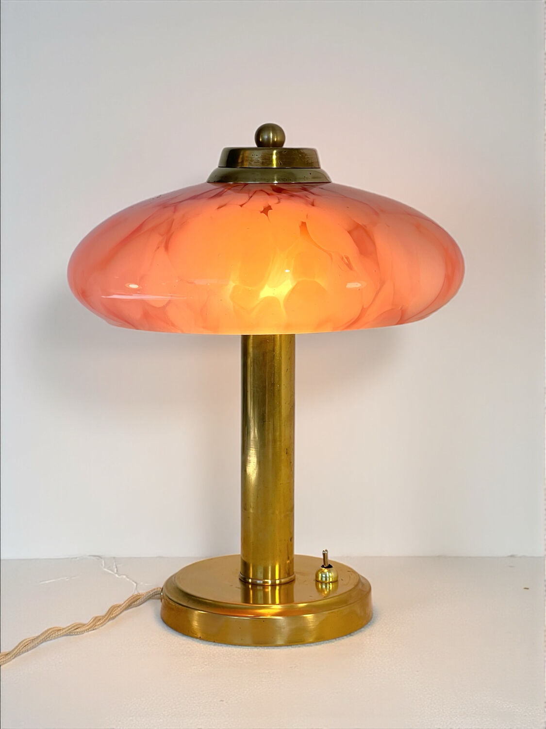 Art Deco mushroom table lamp, pink Clichy glass