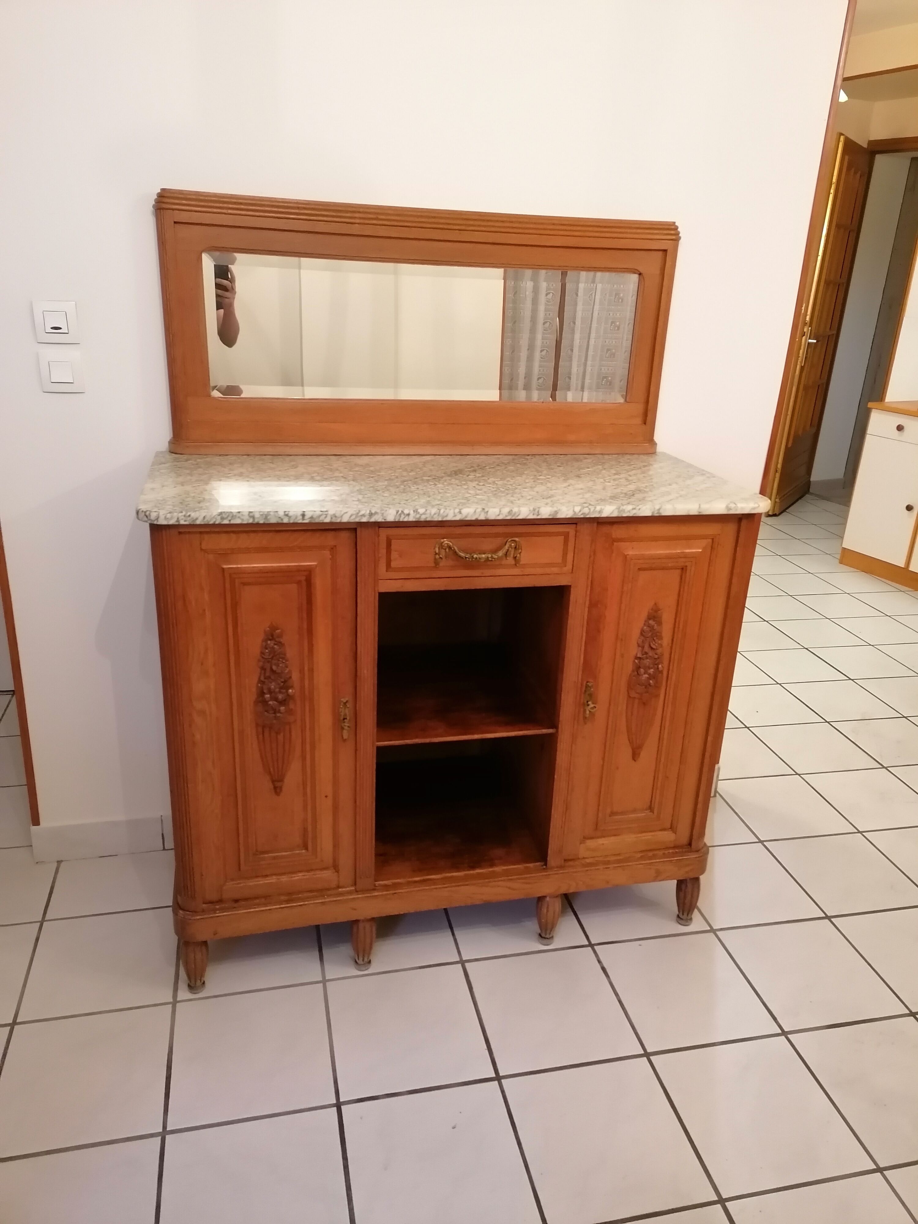 Low sideboard with mirror