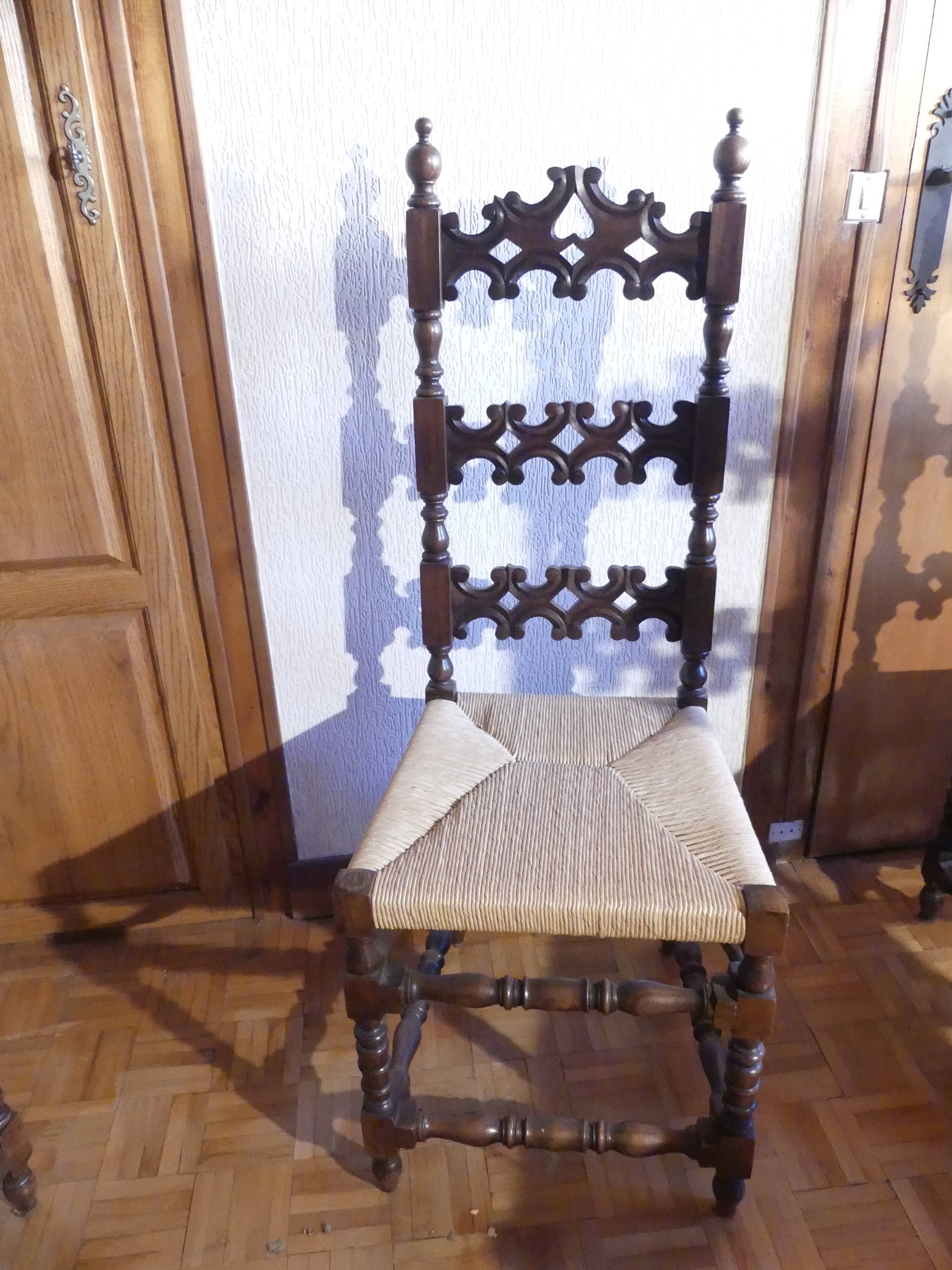 Set of 6 Spanish Baroque Renaissance chairs, straw seat