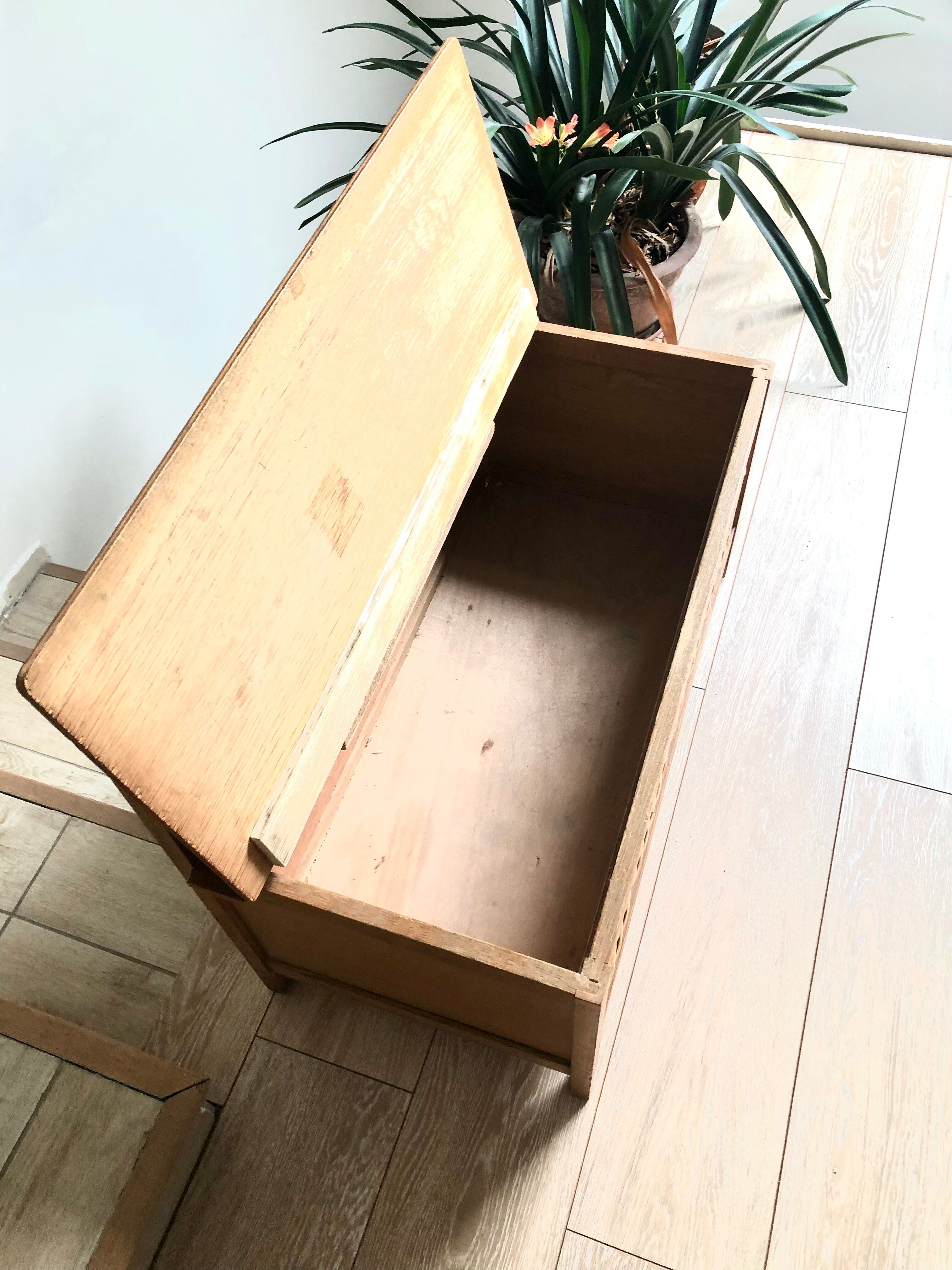 Coffre à jouet en bois et rotin