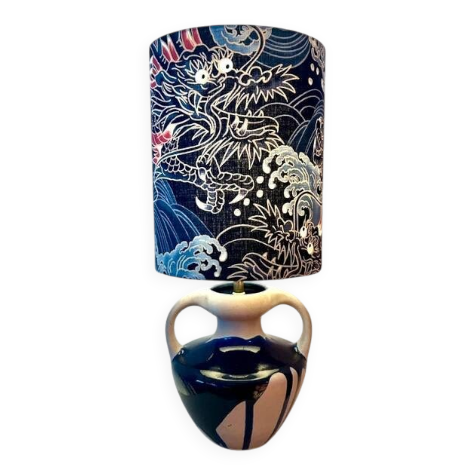 Lampe vase recyclée avec tissu de dragon japonais – céramiques Marei avec expression