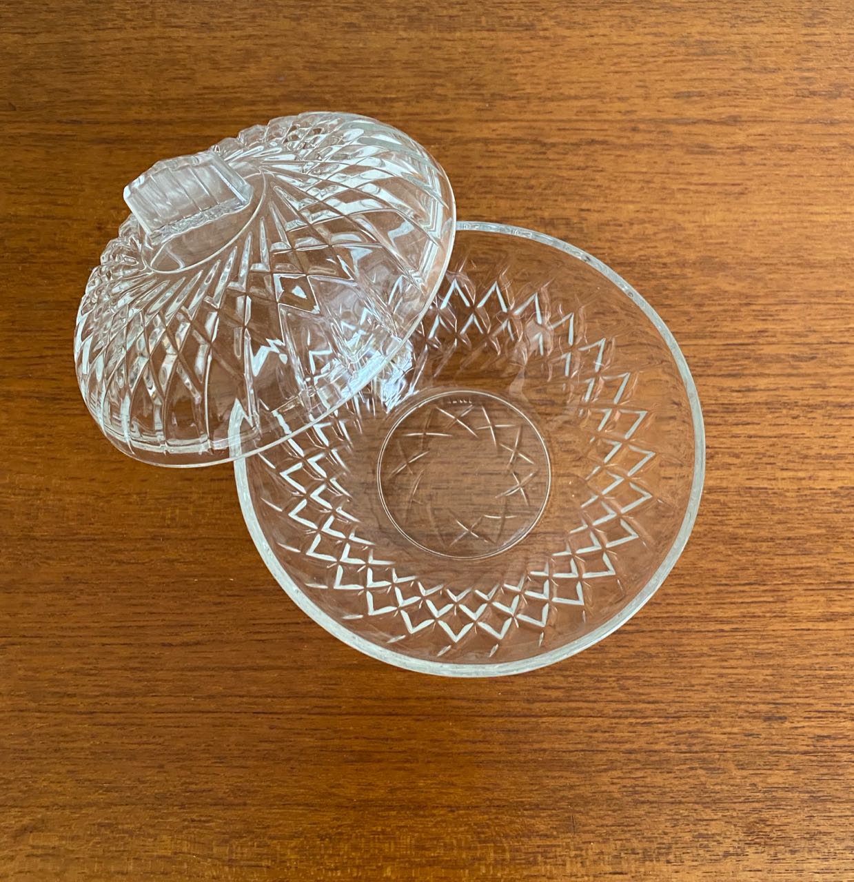 Sugar bowl or candy holder