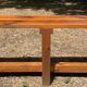 Paire de bancs modernistes en bois années 70