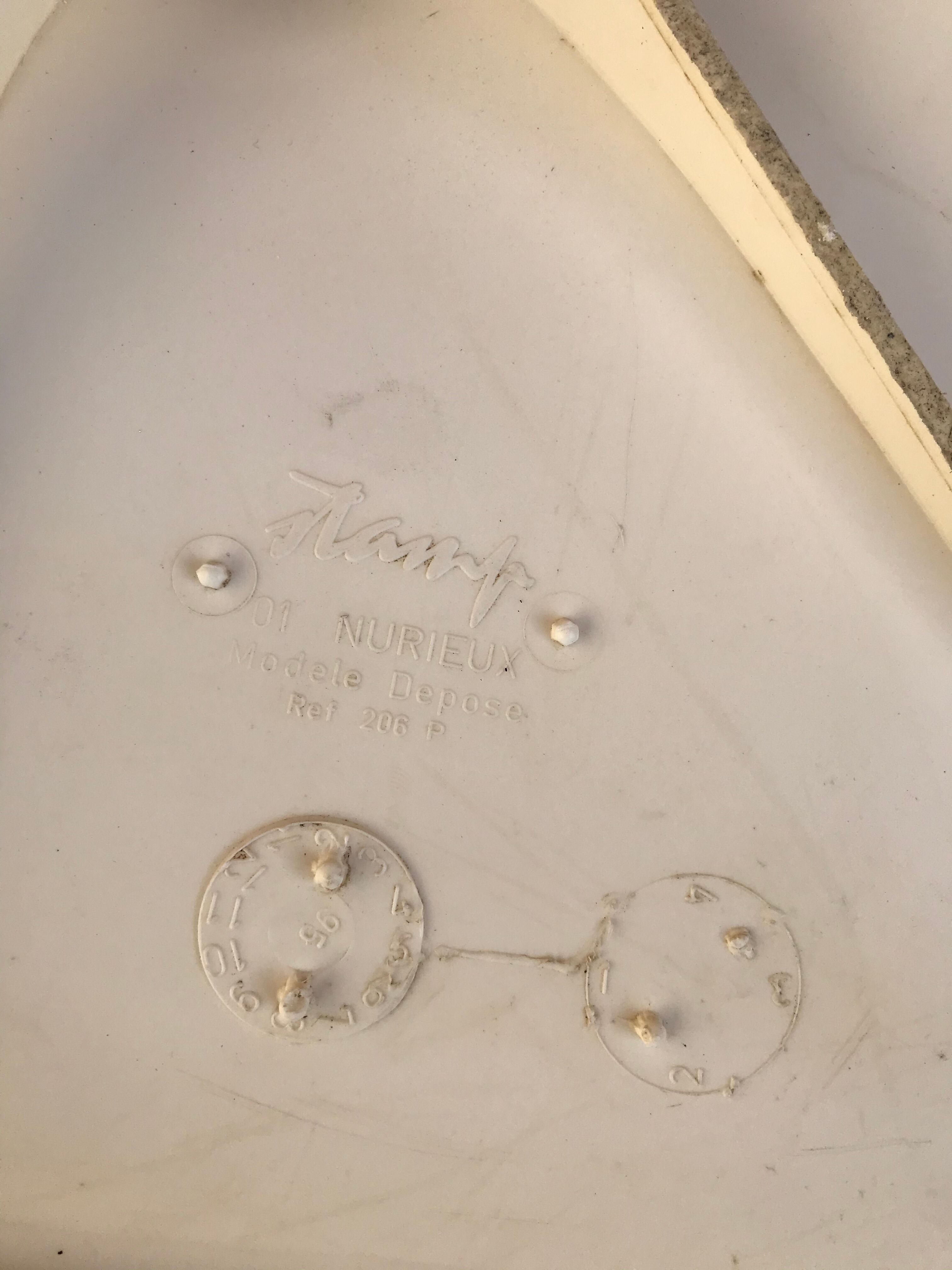 Stamp tulip coffee table