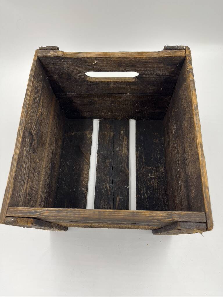 Kronembourg wooden locker