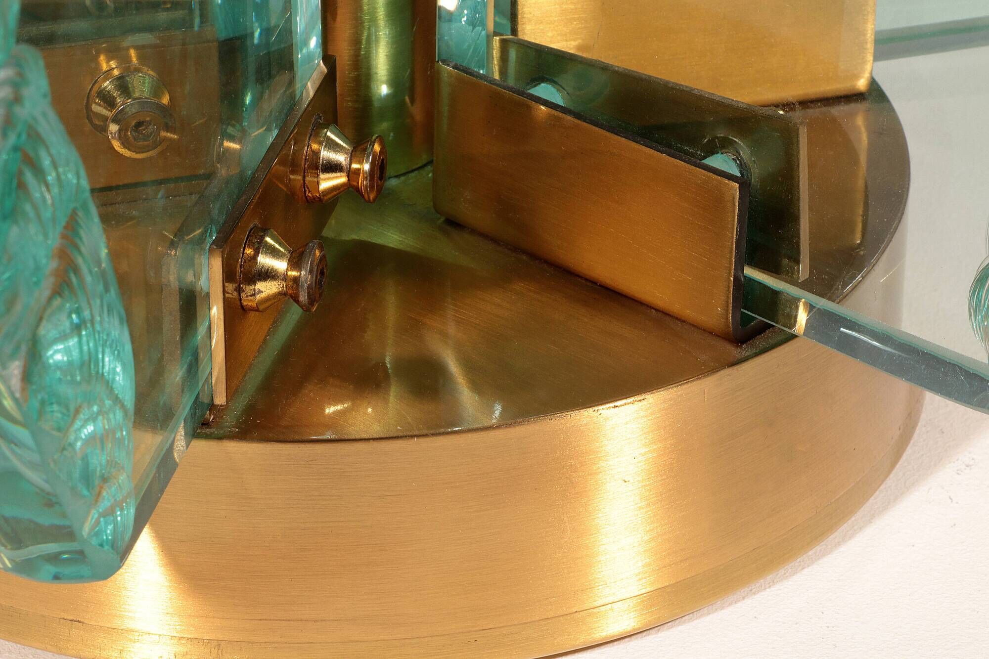 Lampe de table en verre ciselé et laiton par Gino Paroldo pour Dinodei, années 1960