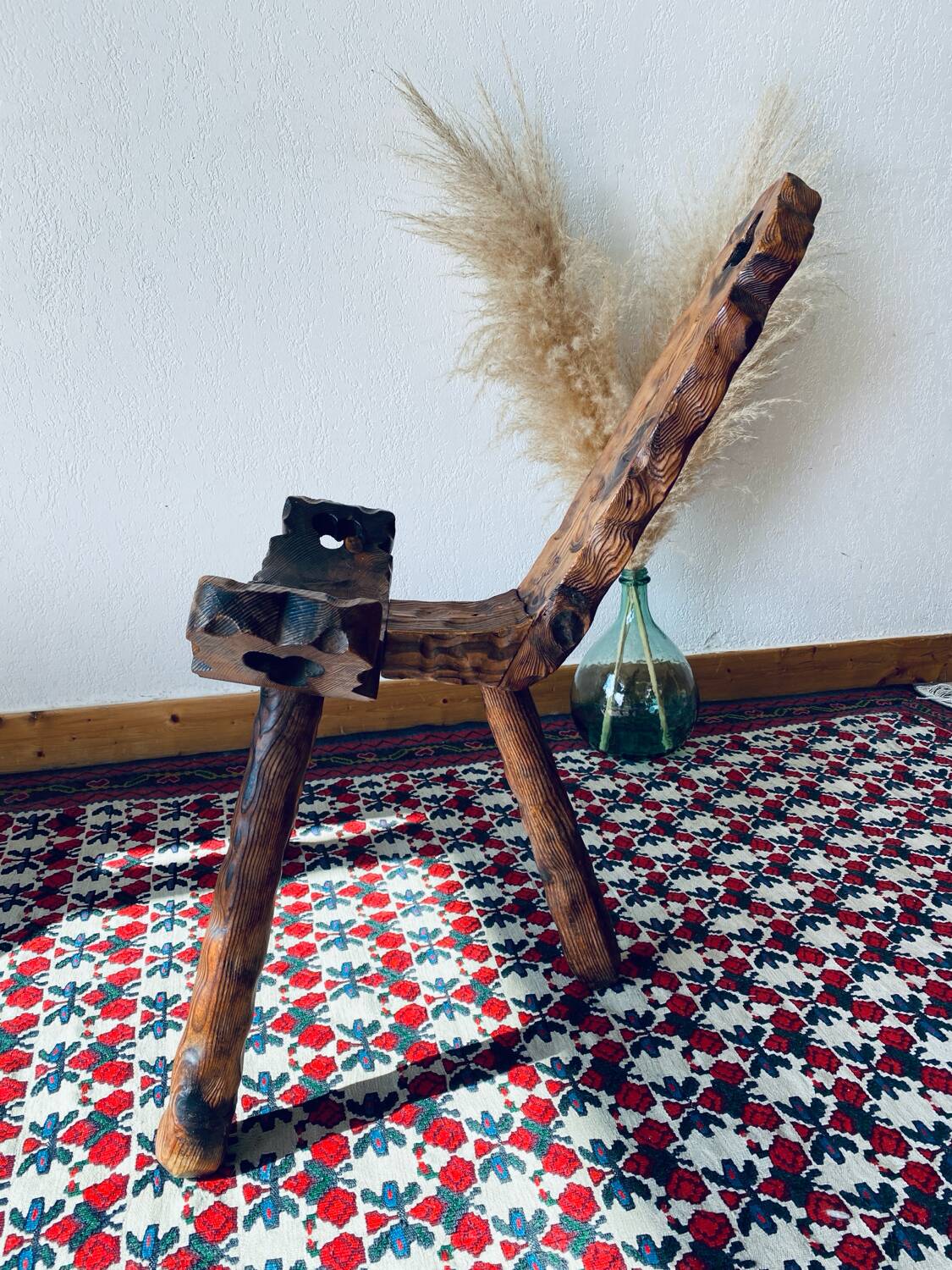 Antique tripod chair