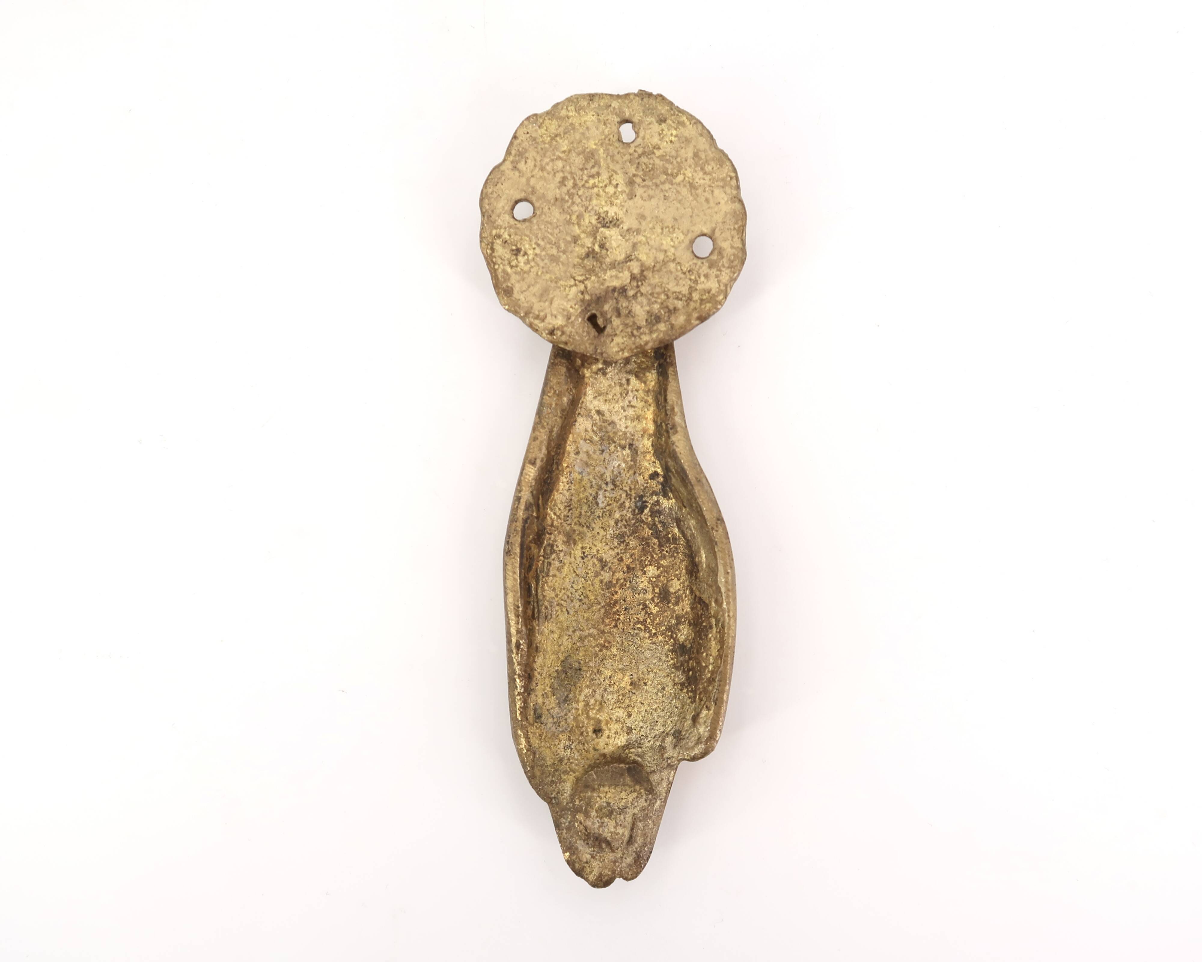Heurtoir de porte en laiton en forme de main, années 70