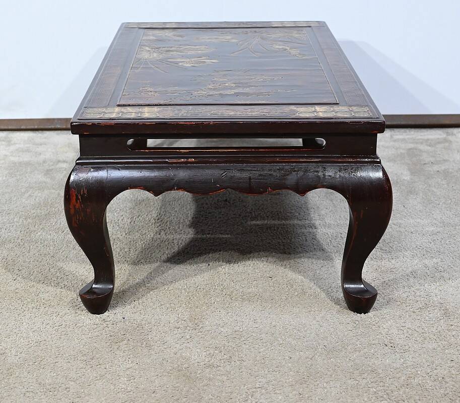 Lacquered Wooden Coffee Table, China – 1960