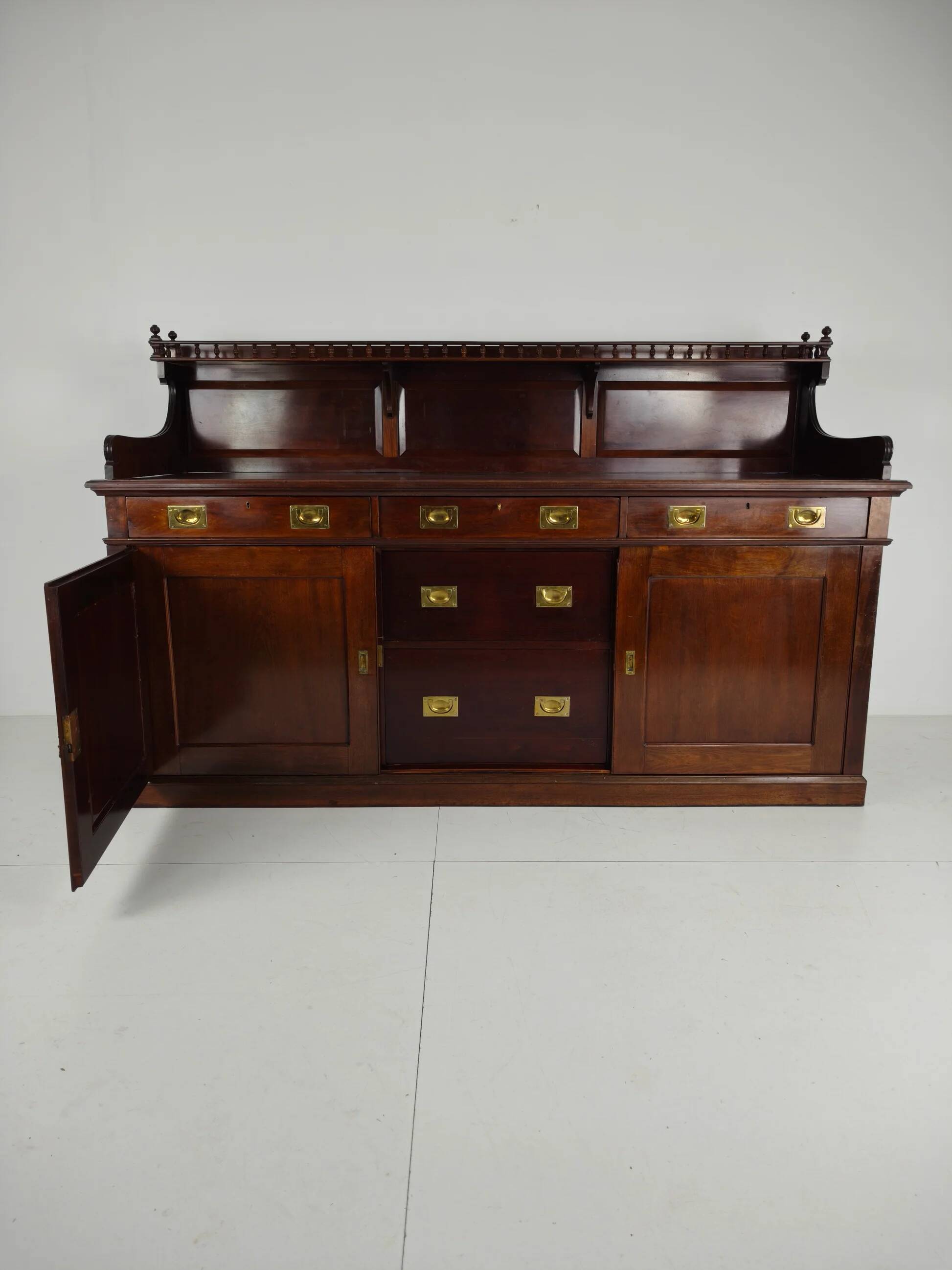 Early 20th-century English mahogany dresser / sideboard – brass campaign hardware