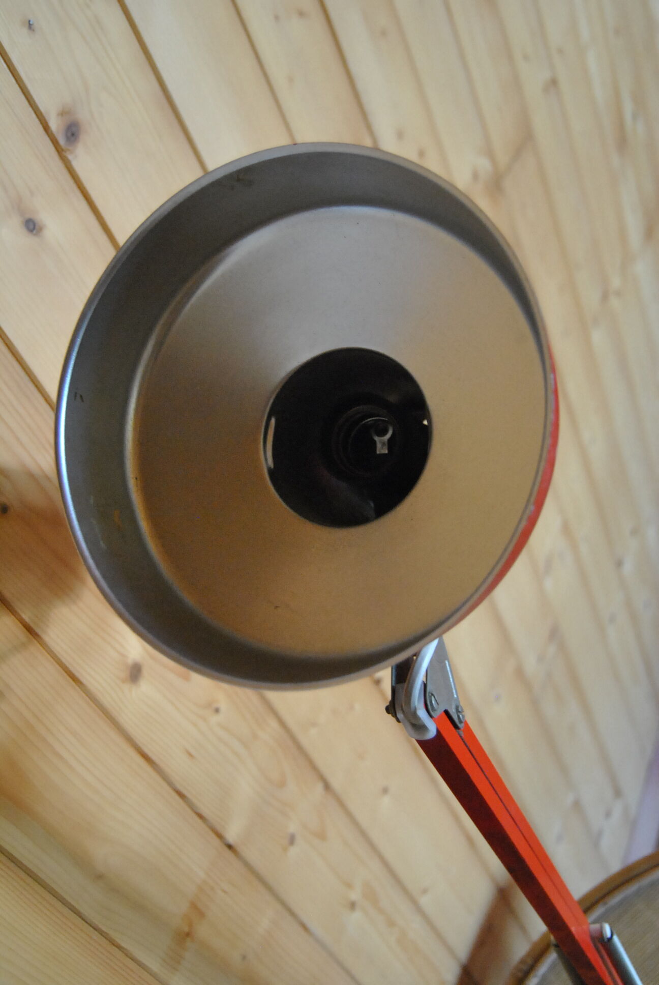 Red articulated workshop lamp 70s