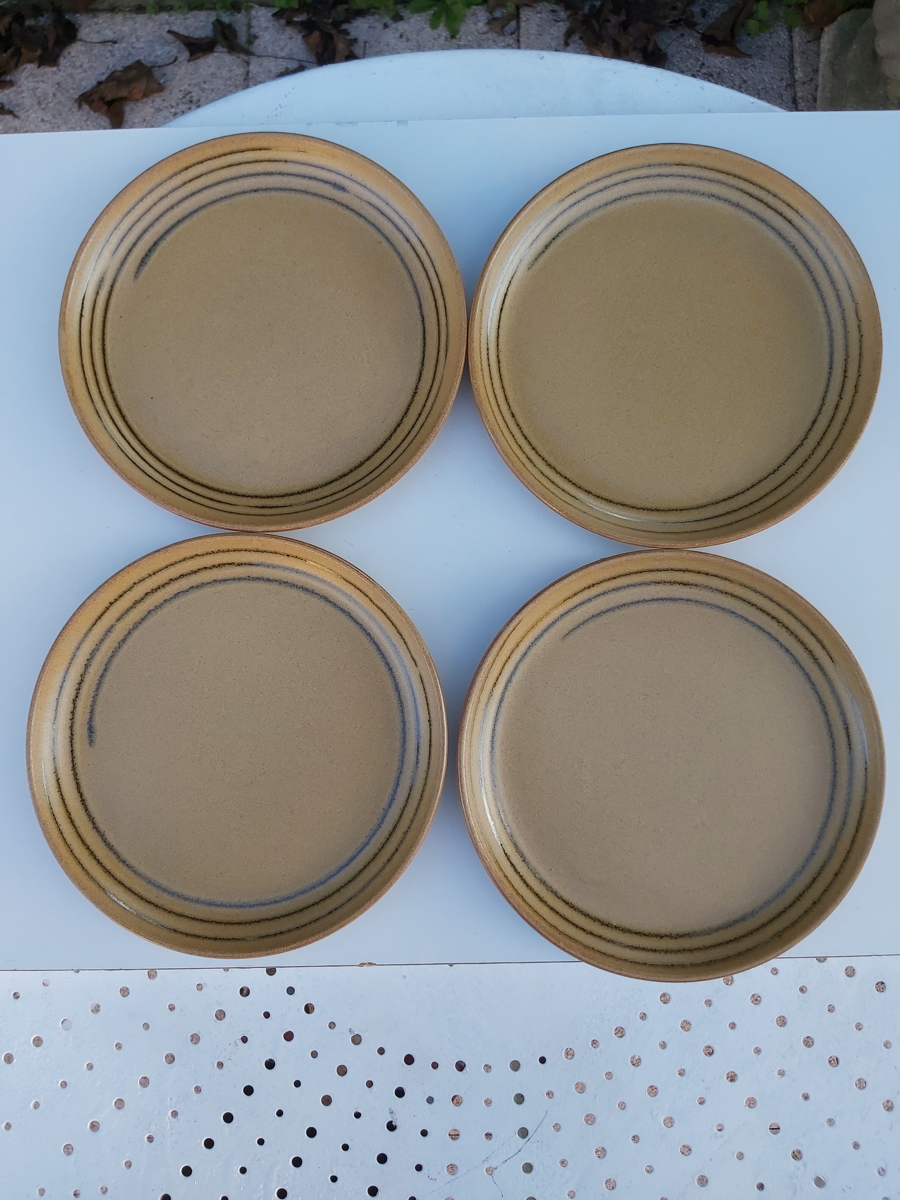 4 flat plates Sarreguemines in sandstone