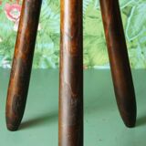 Tripod stool feet "pencil"