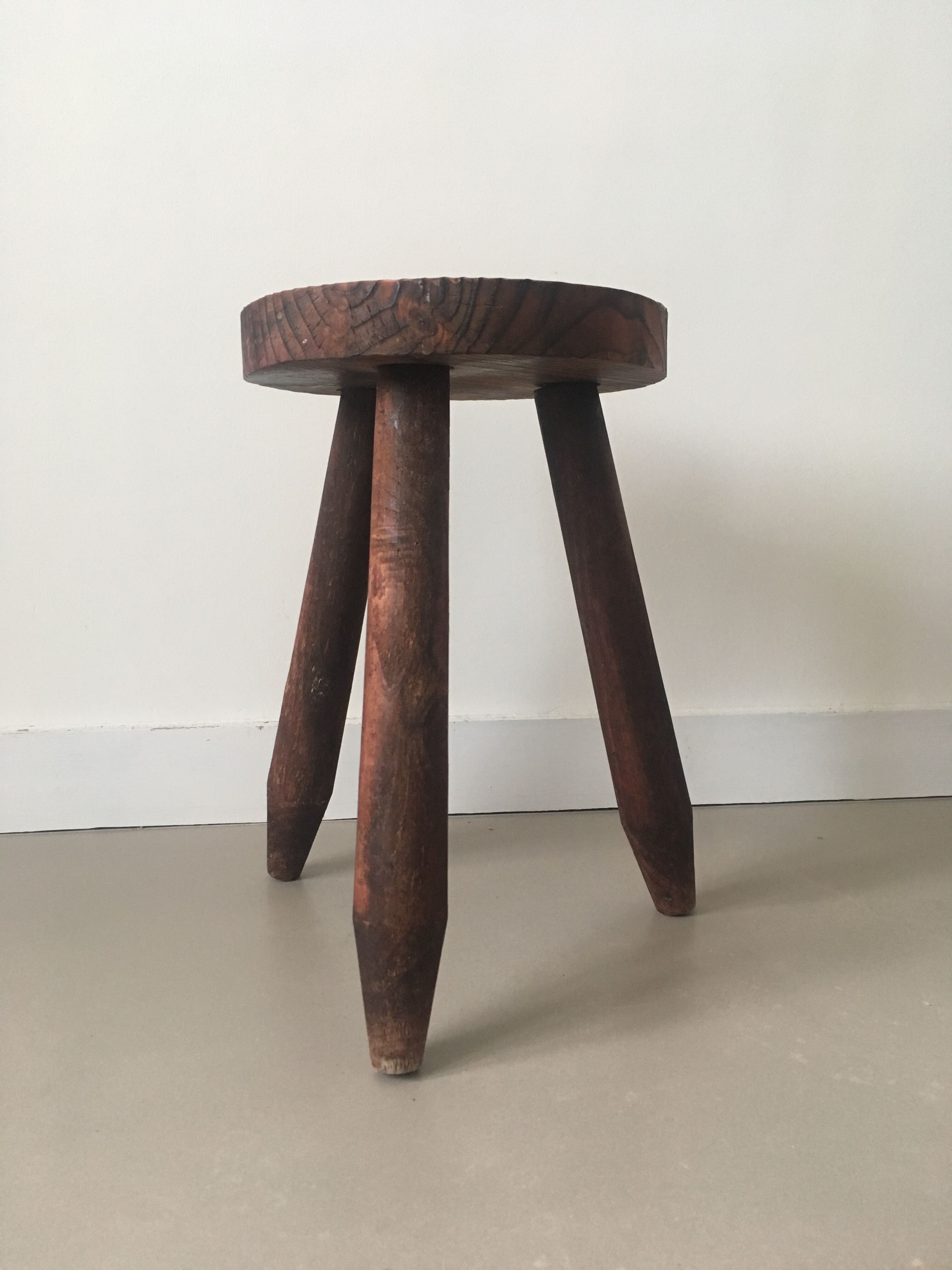Ancient tripod tabouret