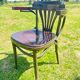 16 Chaises Bistro avec des pieds metal