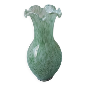 Glass vase