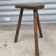 Tabouret tripode en bois 1960