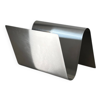 Magazine rack S in stainless steel in the style of François Monnet, France 1970s.