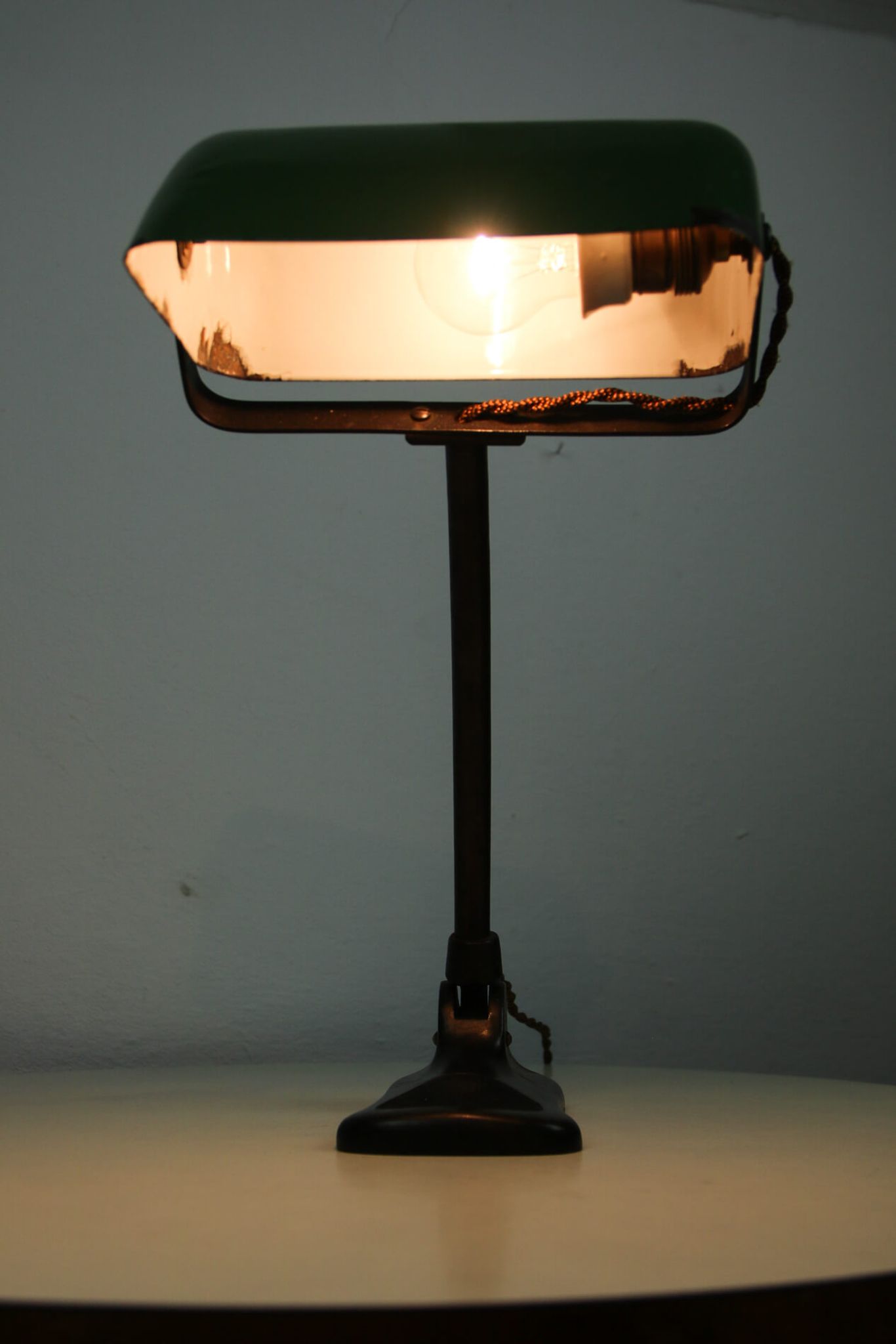 Green and black banker's lamp, Art Nouveau, 1920s
