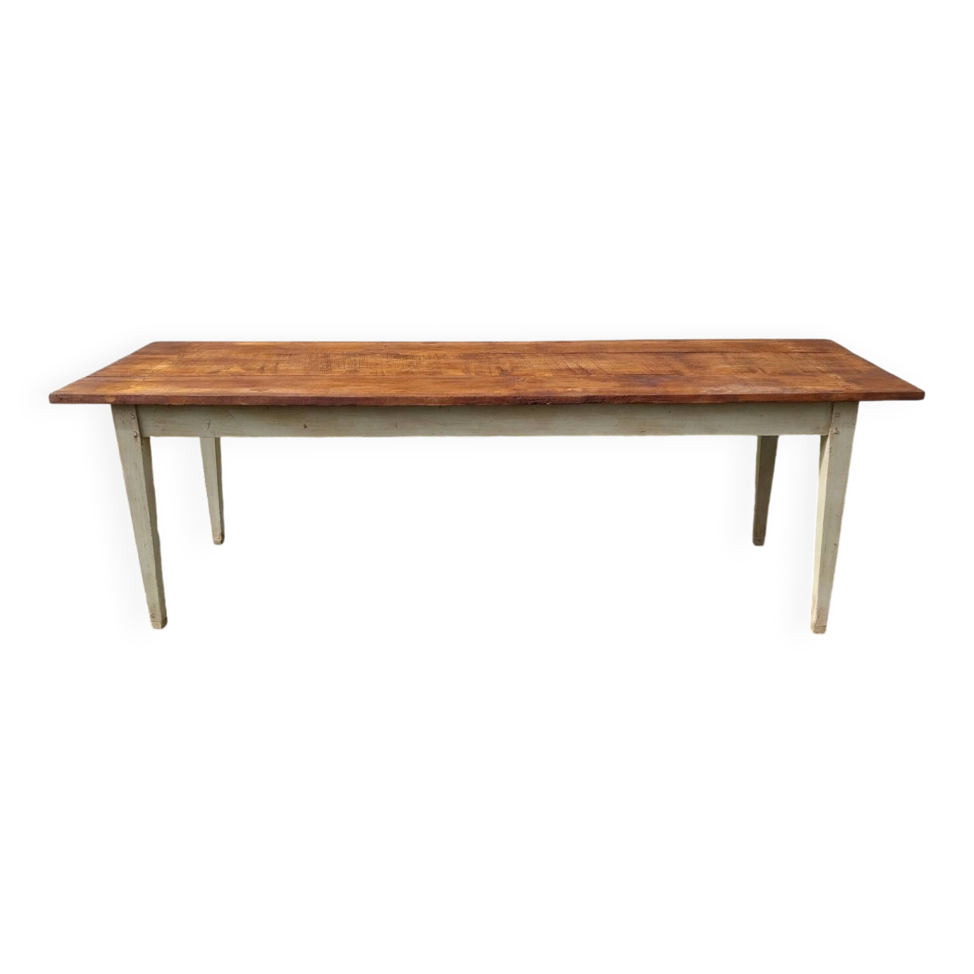Farm table