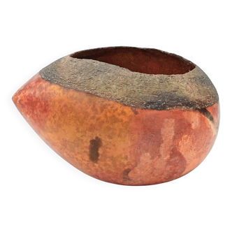 Raku ceramic vase by Anne-Sophie Dubois