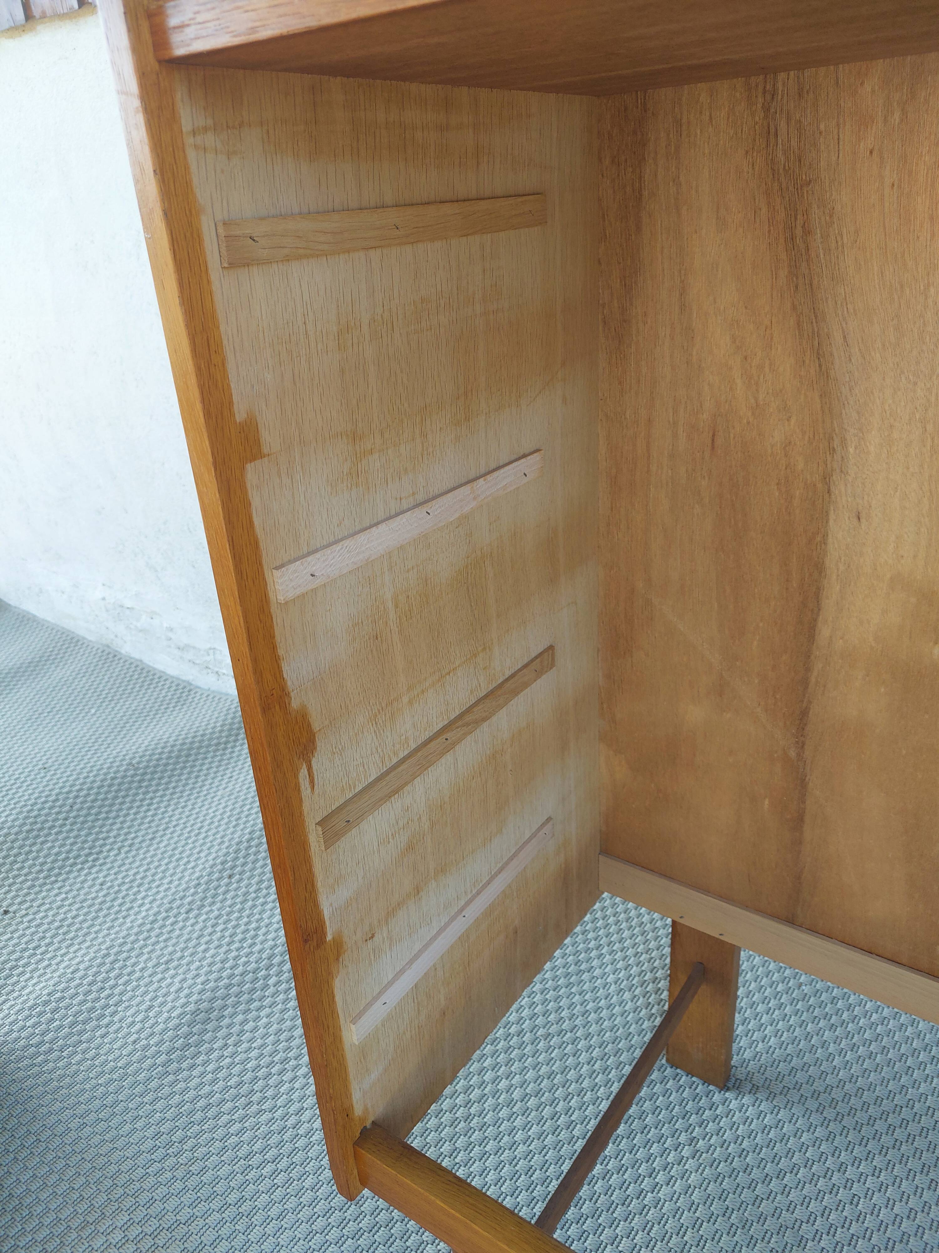 vintage chest of drawers, 60s-70s, "hidden" handles