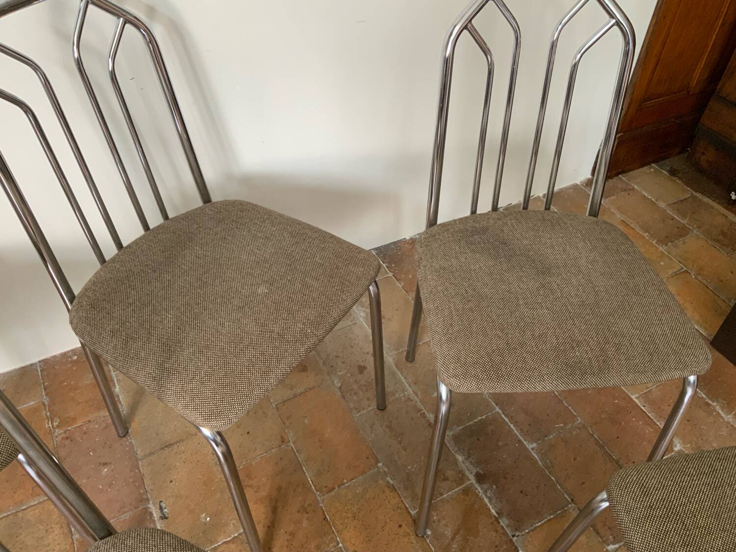 6 chrome metal chairs