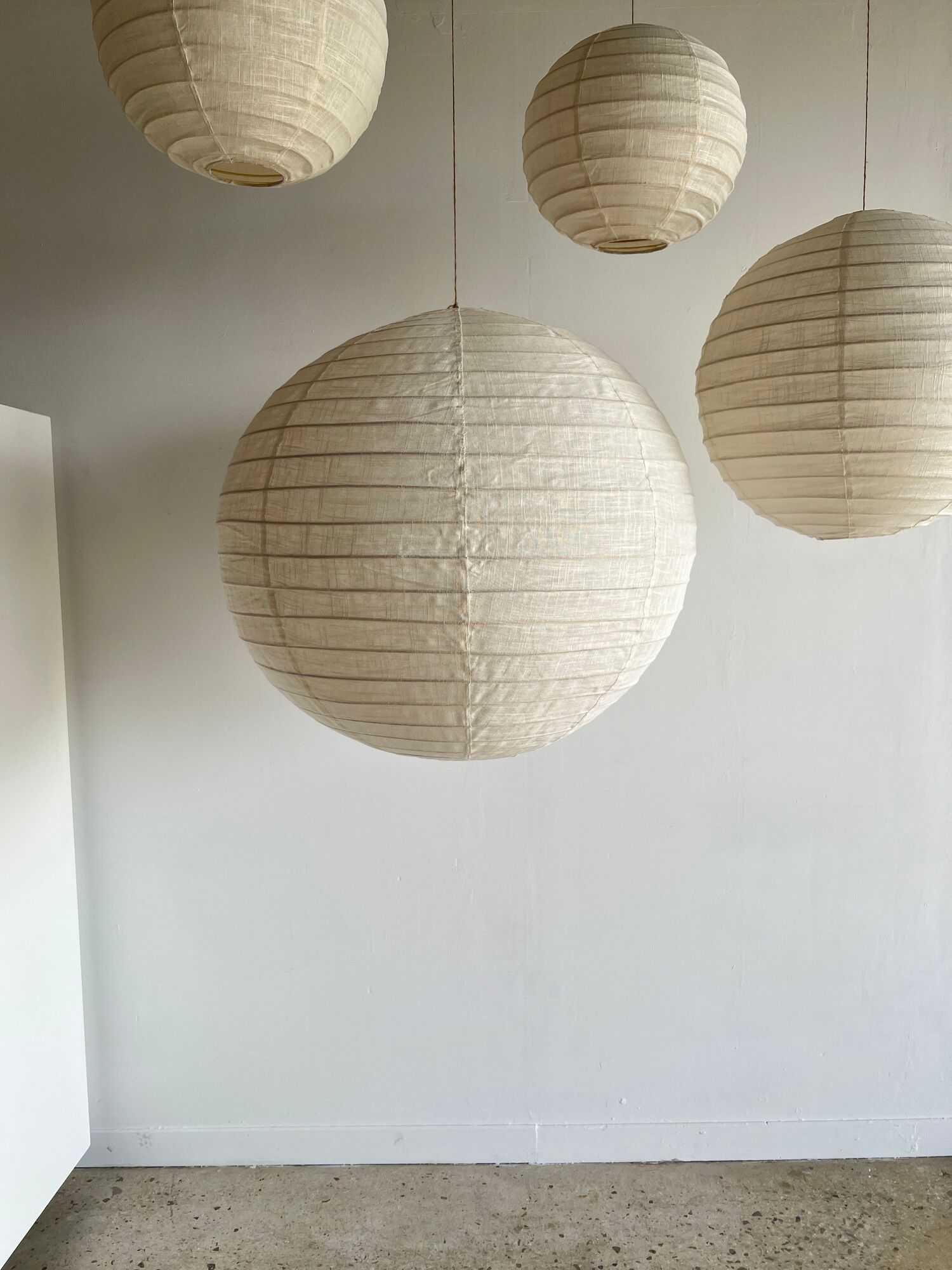 Hanging lamp in rattan and round japanese natural linen d:50