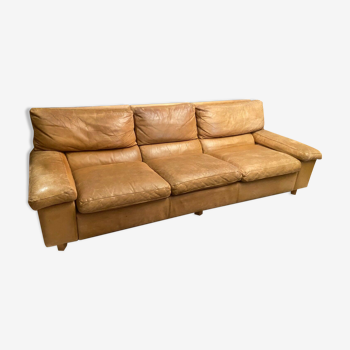 Sofa in natural leather period 1970