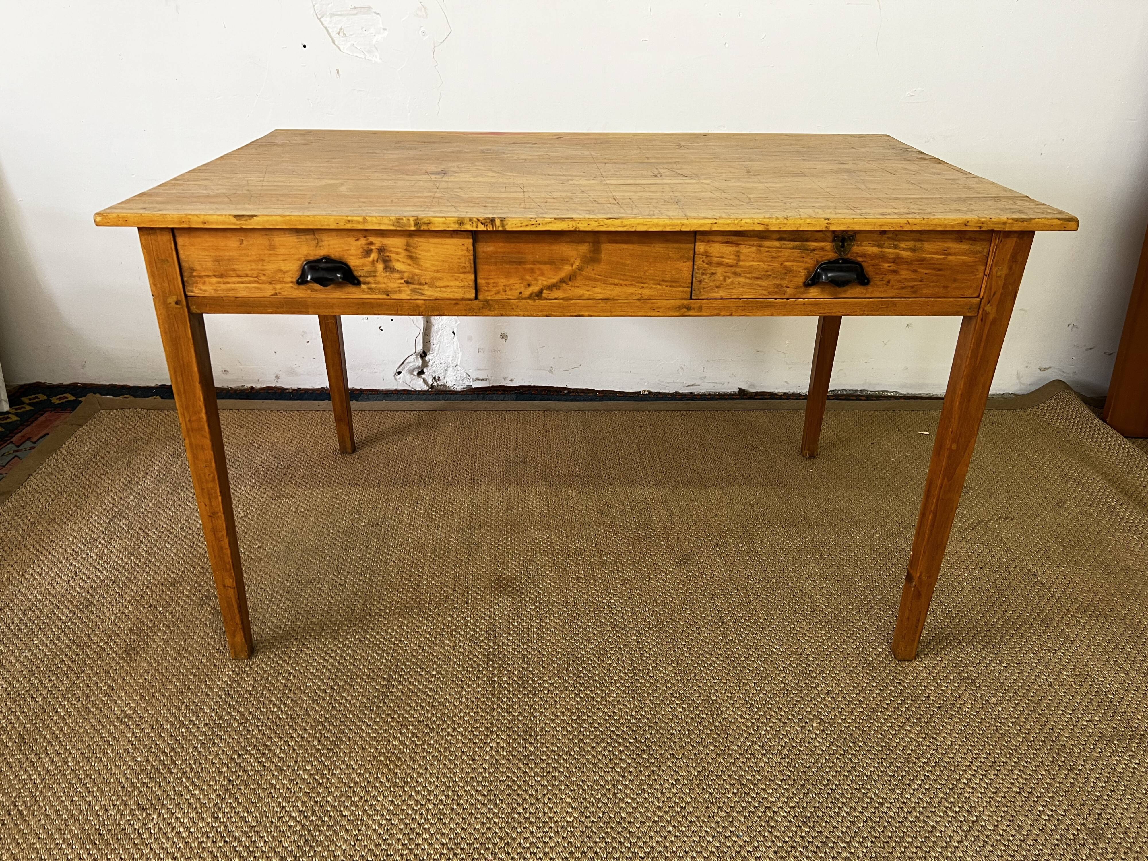 Pine farm table