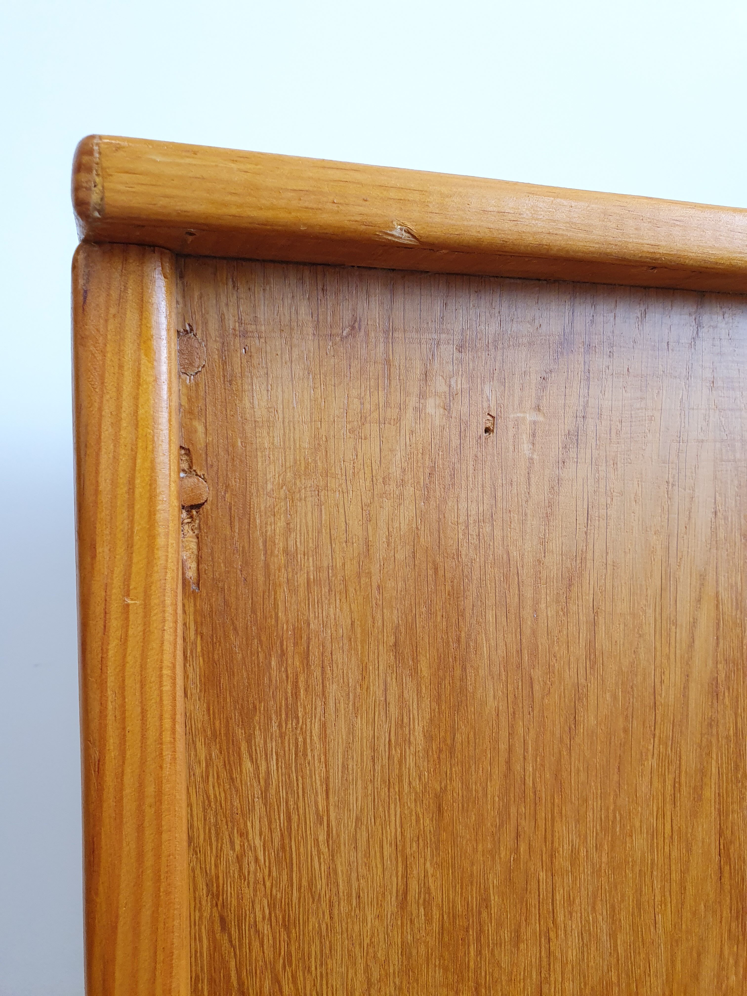 Vintage chest of drawers