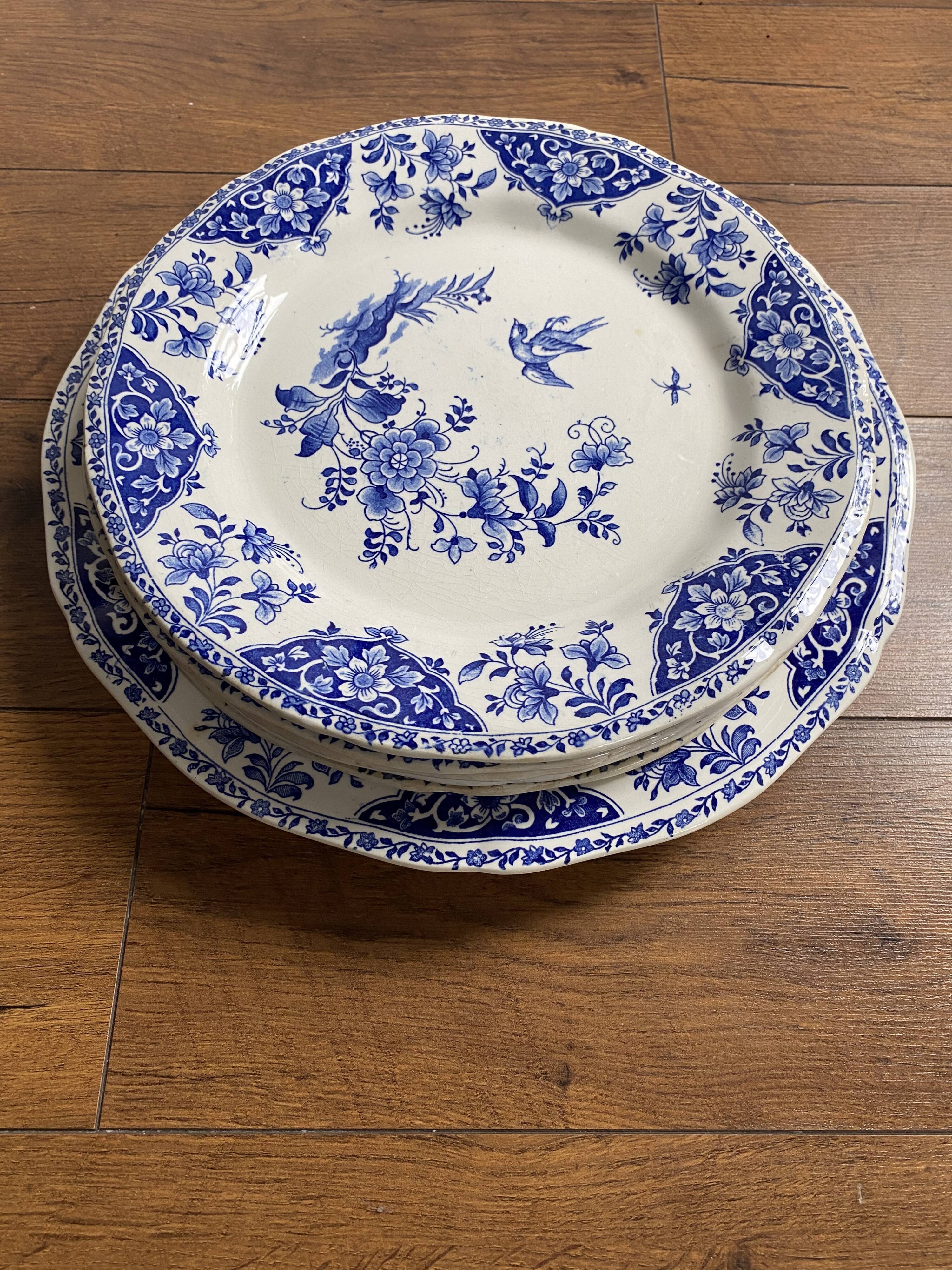 Lot of 5 plates and 1 cup Gien