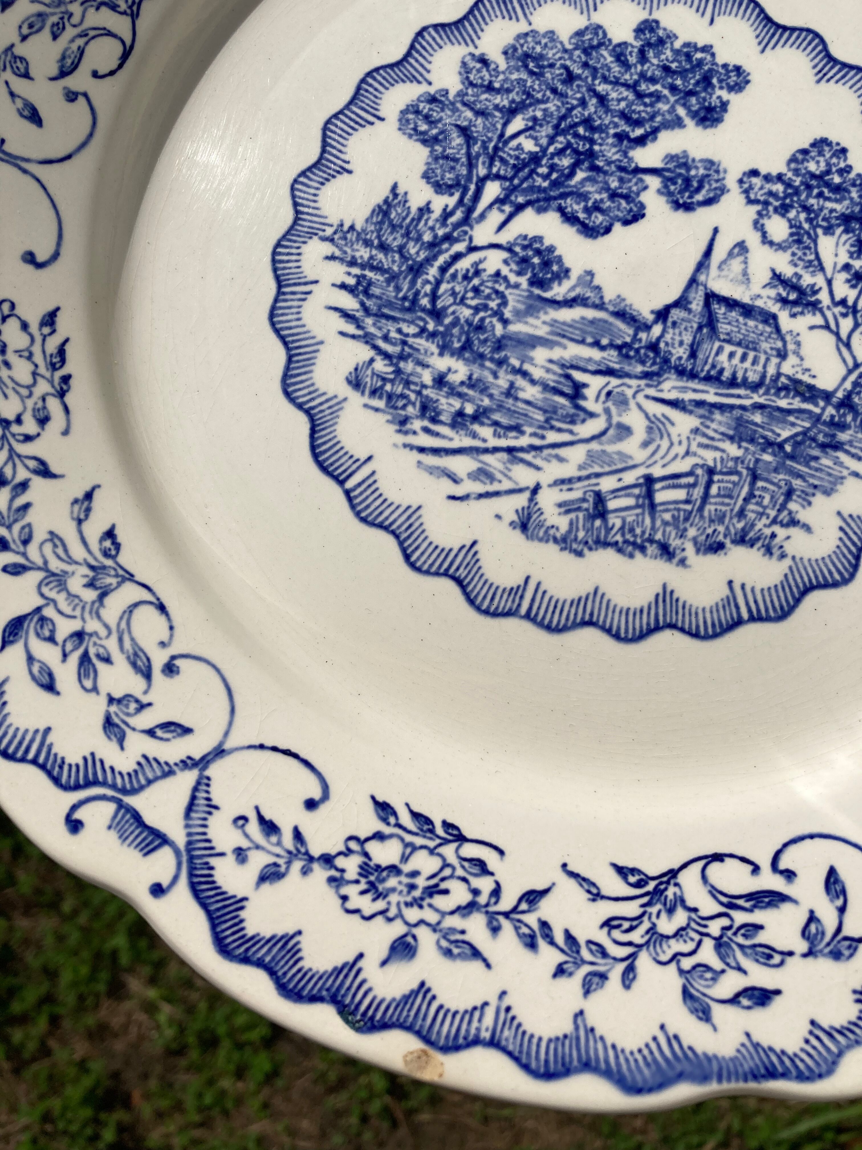8 flat plates Digoin Sarreguemines blue and white vintage with countryside village décor