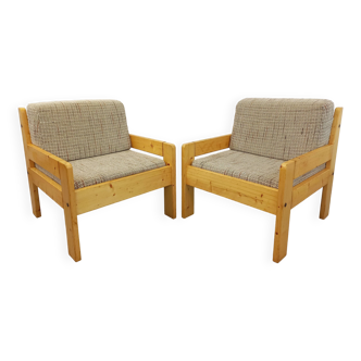 Suite de 2 fauteuils chauffeuses vintage en pin et tissu des années 70
