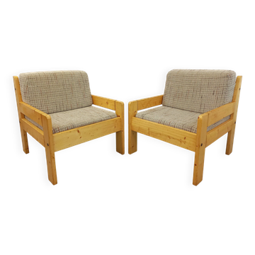 Suite de 2 fauteuils chauffeuses vintage en pin et tissu des années 70